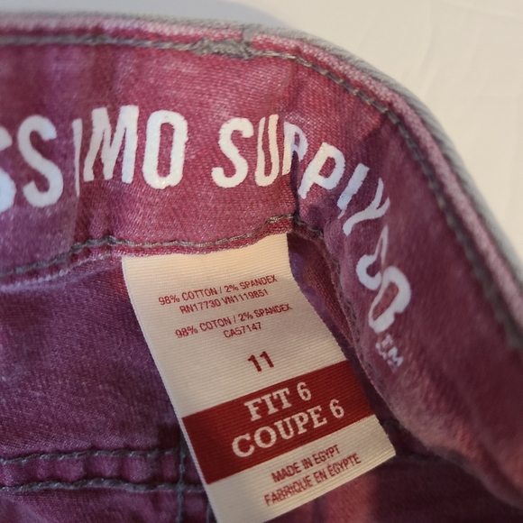 11 Mossimo Grey and Red crop Pantacourt Jeans - Picture 5 of 6